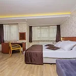 Hotel Nisantasi Time 3*